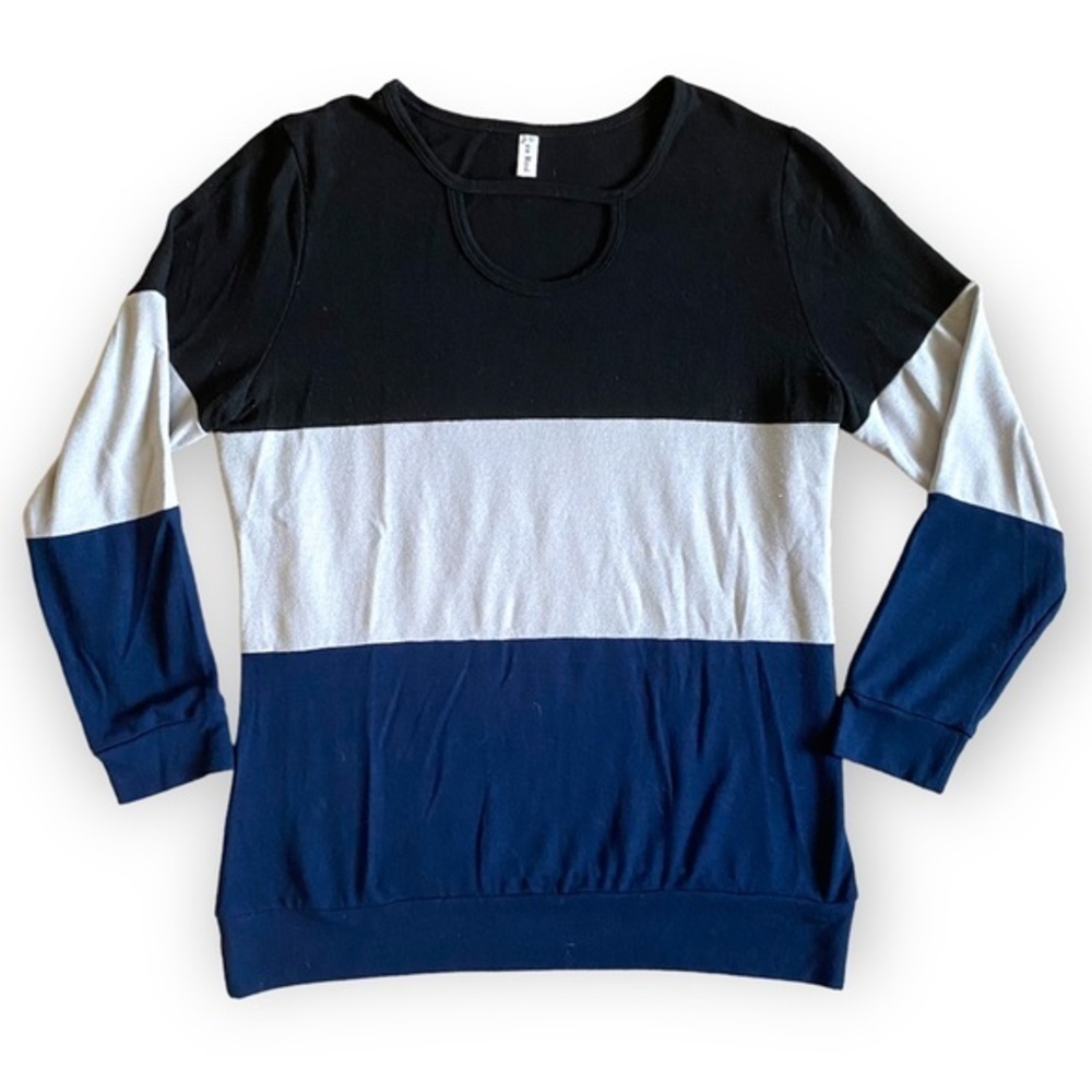 Leo Rosi Color Block Sweater - Picture 2 of 6